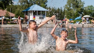 Diese Woche in Bad Tölz: Oach meldet Rekordwochenende, Top-Badeseen im Tölzer Land